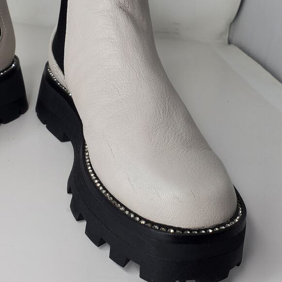 Karl Lagerfeld Paris Mayde Women's leather rhinestone white Chelsea boots Size 8 - Picture 9 of 13